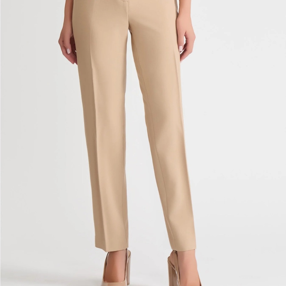 NWT Jones New York White Stretch Straight Leg Plus 18W